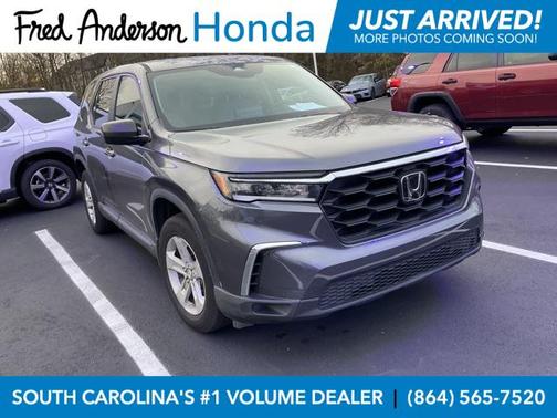 2023 Honda Pilot AWD LX