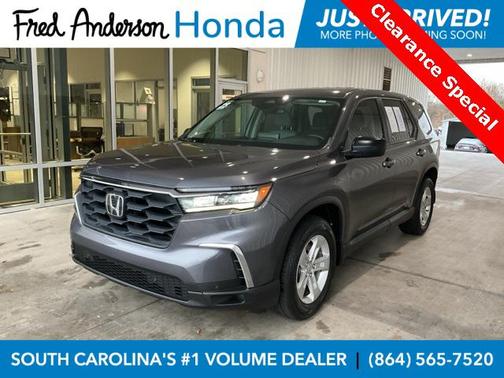 2023 Honda Pilot AWD LX