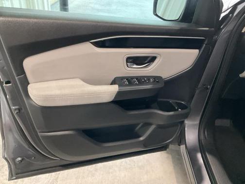 2023 Honda Pilot AWD LX