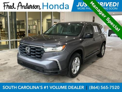 2023 Honda Pilot AWD LX