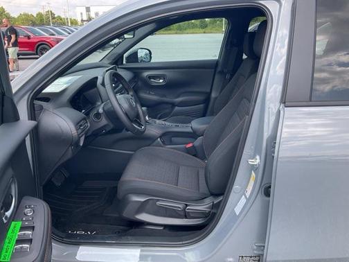 2025 Honda HR-V 2WD Sport