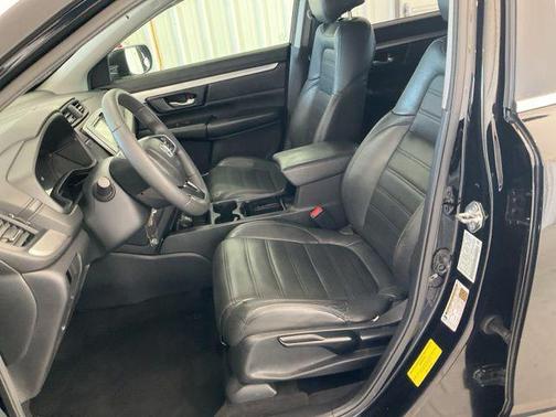 Crystal Black Pearl 2018 Honda CR-V LX