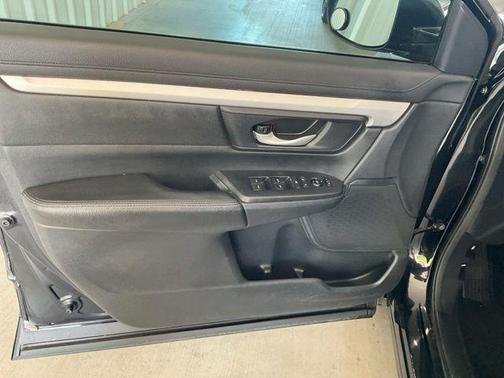 Crystal Black Pearl 2018 Honda CR-V LX