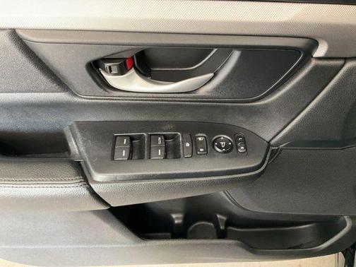 Crystal Black Pearl 2018 Honda CR-V LX