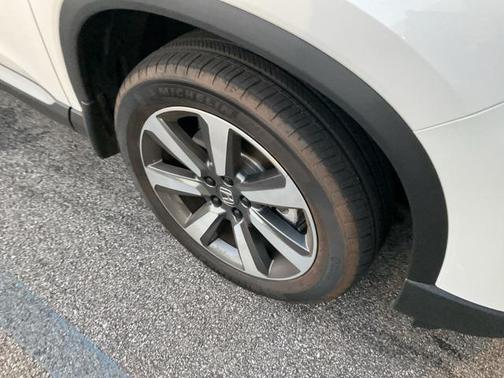 2025 Honda Pilot Touring 8-Passenger