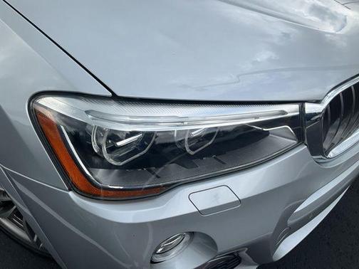 Glacier Silver Metallic 2017 BMW X4 M40i
