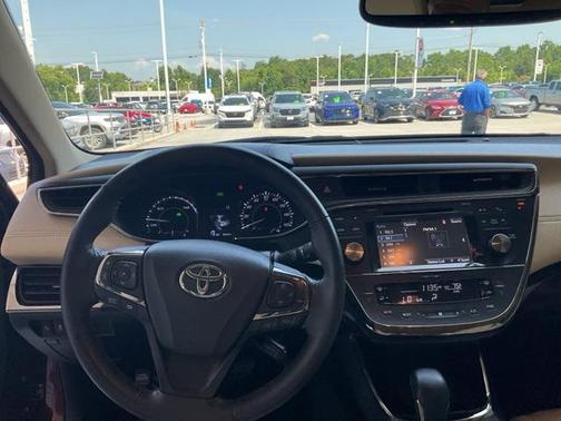 2018 Toyota Avalon Hybrid XLE Premium