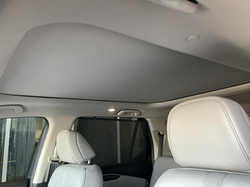 2024 Honda Pilot Touring 8-Passenger