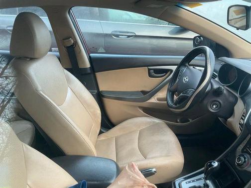2013 Hyundai ELANTRA Limited