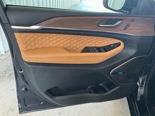 2023 Jeep Grand Cherokee Summit