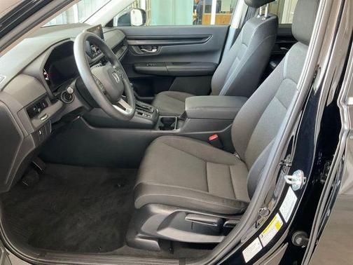 Crystal Black Pearl 2025 Honda CR-V LX