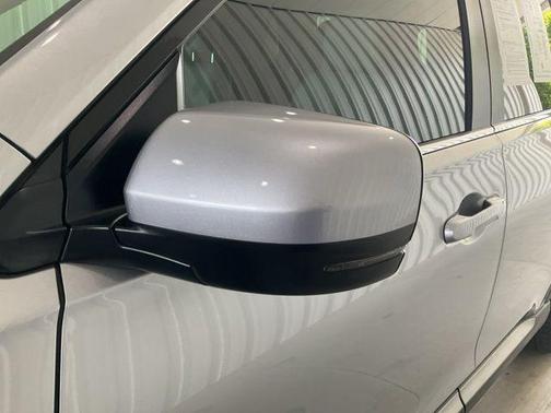Silver Metallic 2025 Honda Pilot EX-L