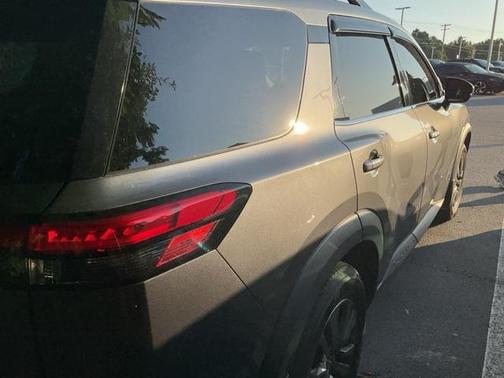 2022 Nissan Pathfinder SV 2WD
