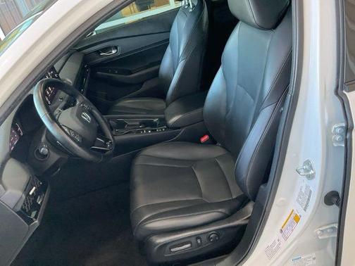 Platinum White Pearl 2024 Honda Accord Hybrid Sport-L