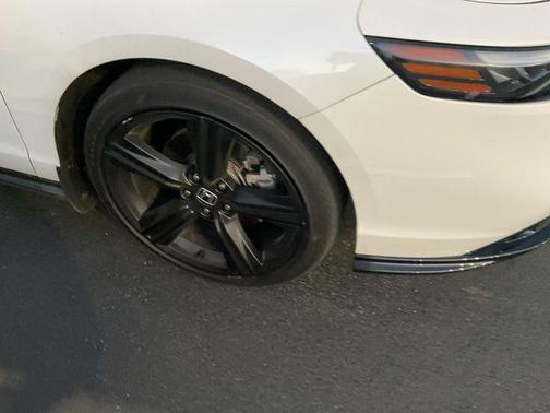 Platinum White Pearl 2024 Honda Accord Hybrid Sport-L