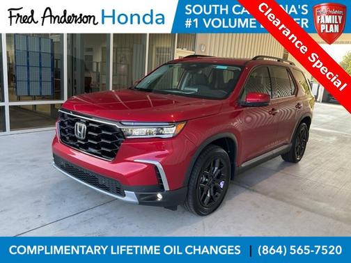 2025 Honda Pilot Touring 8-Passenger