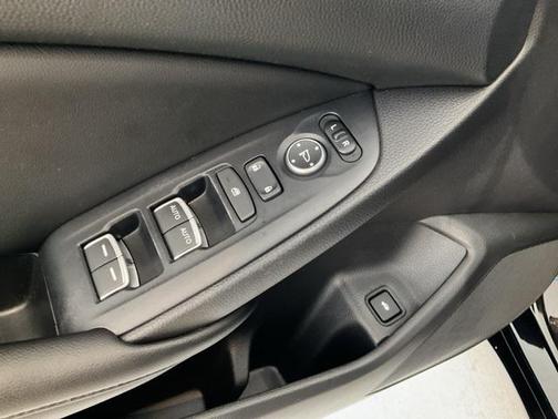 2021 Honda Accord Hybrid Base