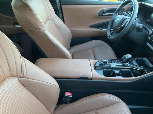 2025 Toyota Crown Signia Limited