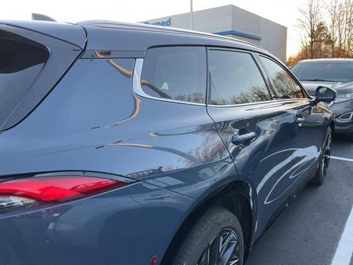 2025 Toyota Crown Signia Limited