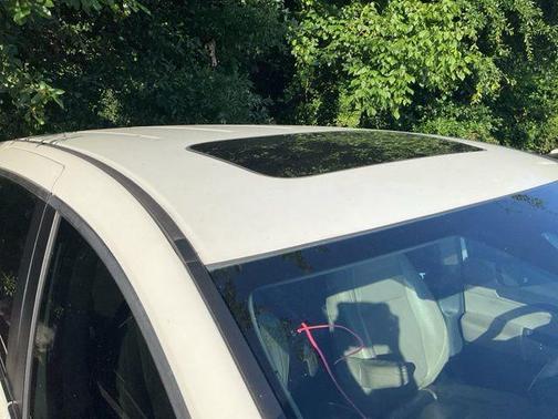 White Diamond Pearl 2018 Honda Odyssey EX-L
