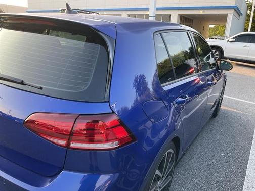 2018 Volkswagen Golf R 2.0T DSG