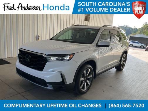 2025 Honda Pilot Touring 8-Passenger
