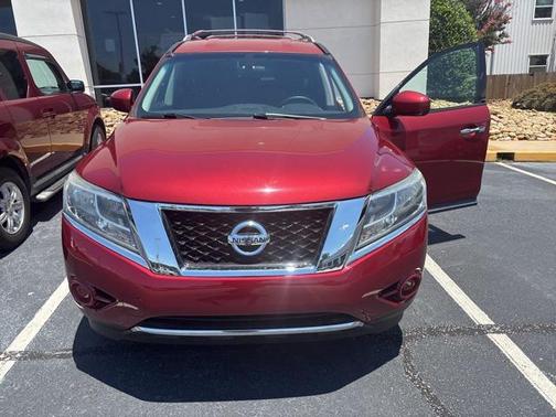 2014 Nissan Pathfinder SV