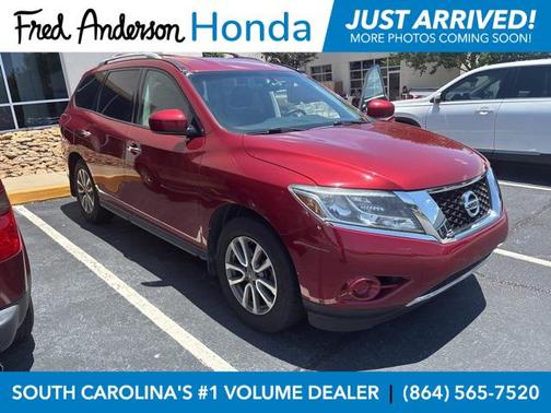 2014 Nissan Pathfinder SV