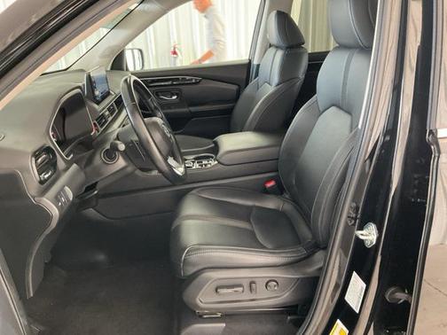 2024 Honda Pilot Touring 8-Passenger