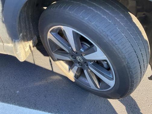 2024 Honda Pilot Touring 8-Passenger