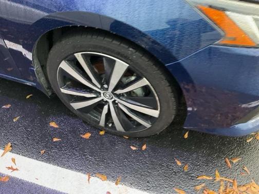 2022 Nissan Altima SR FWD