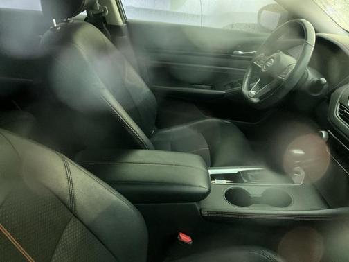 2022 Nissan Altima SR FWD