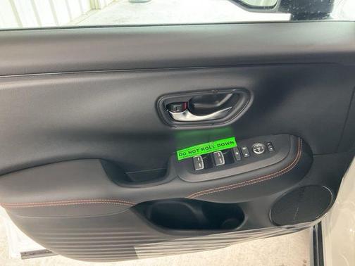 2026 Honda HR-V 2WD Sport