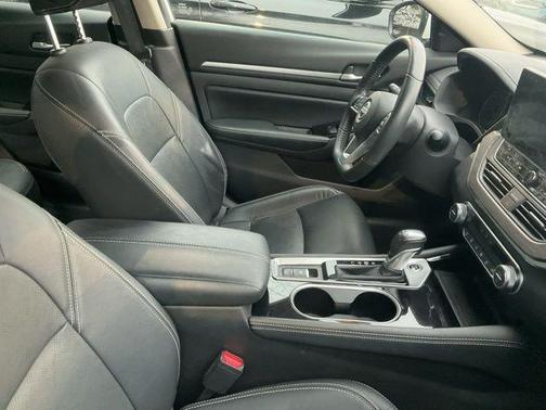 2024 Nissan Altima 2.5 SL