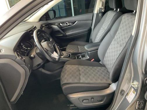 2021 Nissan Rogue Sport SV