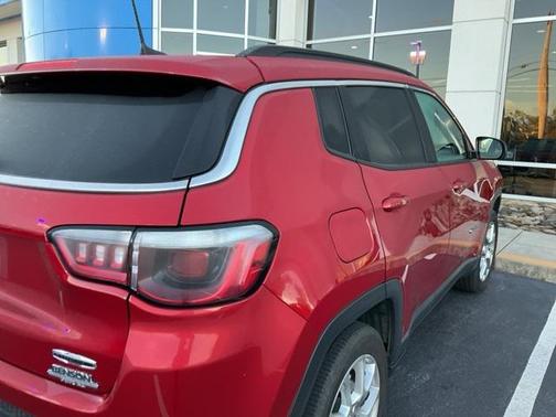 2024 Jeep Compass Latitude Lux