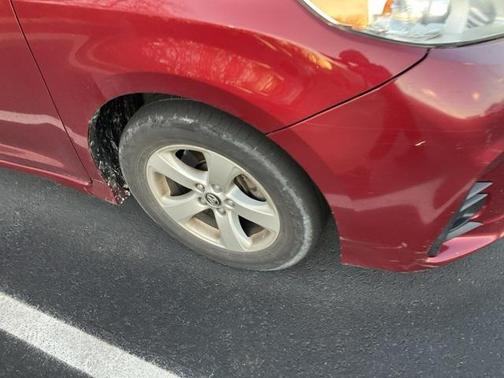 2019 Toyota Sienna LE