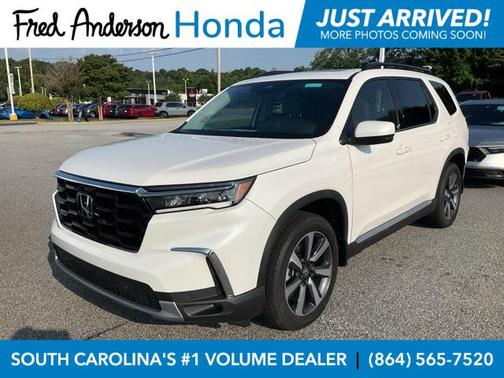 2025 Honda Pilot Touring 8-Passenger