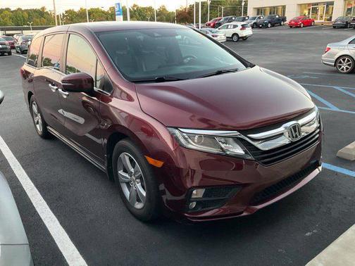 Deep Scarlet Pearl 2018 Honda Odyssey EX-L