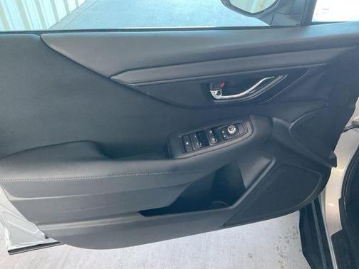 Ice Silver Metallic 2024 Subaru Outback Premium