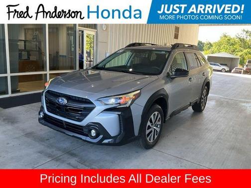 Ice Silver Metallic 2024 Subaru Outback Premium
