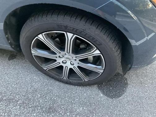 2021 Volvo XC60 T5 Inscription