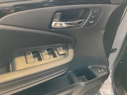 2022 Honda Pilot AWD Black Edition