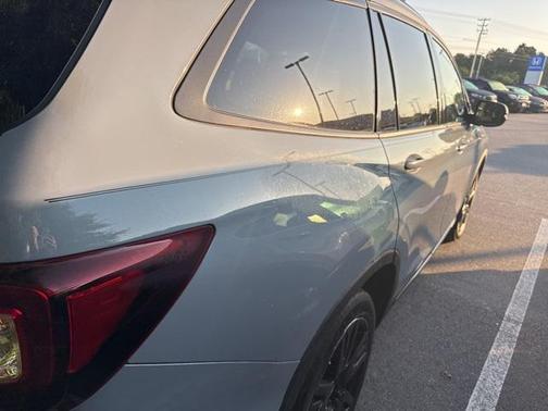2022 Honda Pilot AWD Black Edition