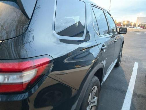 Crystal Black Pearl 2023 Honda Pilot 2WD EX-L 8 Passenger