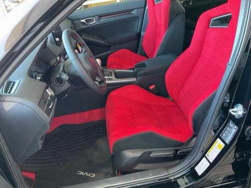 2025 Honda Civic Type R Base