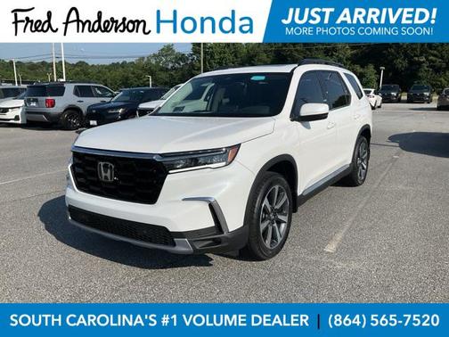 2025 Honda Pilot Touring 8-Passenger