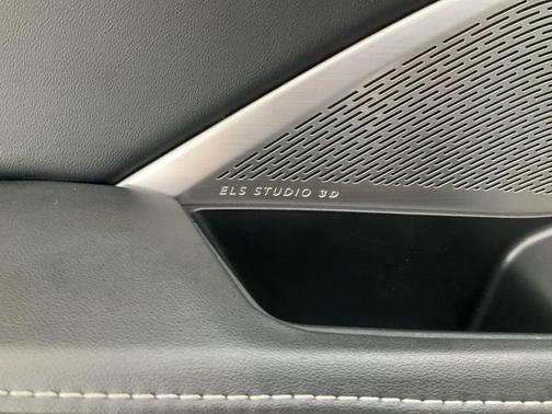 2023 Acura MDX Advance Package
