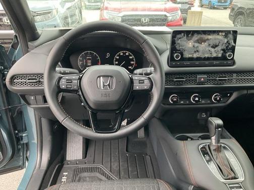 2025 Honda HR-V AWD Sport