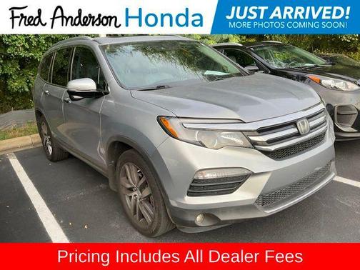 Silver Metallic 2017 Honda Pilot Touring